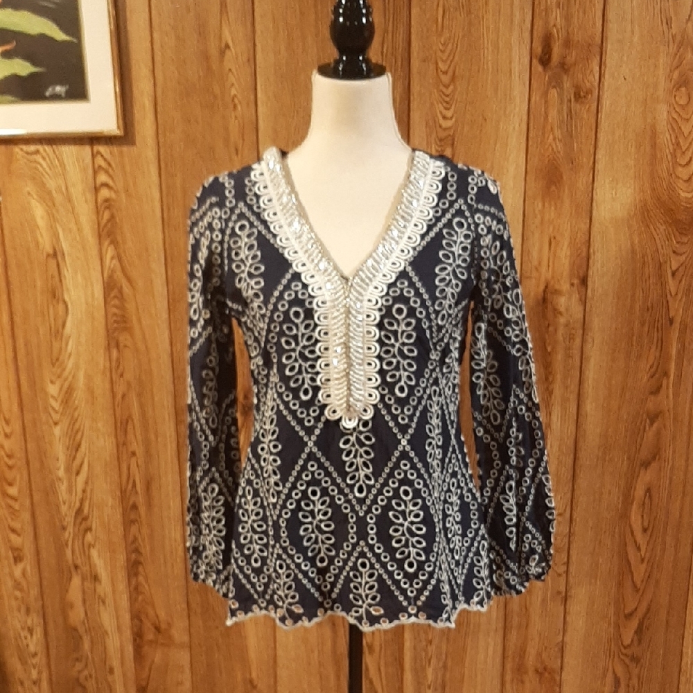 ✨Boston Proper Dark Blue Sequin Beaded Eyelet Top (XS)✨